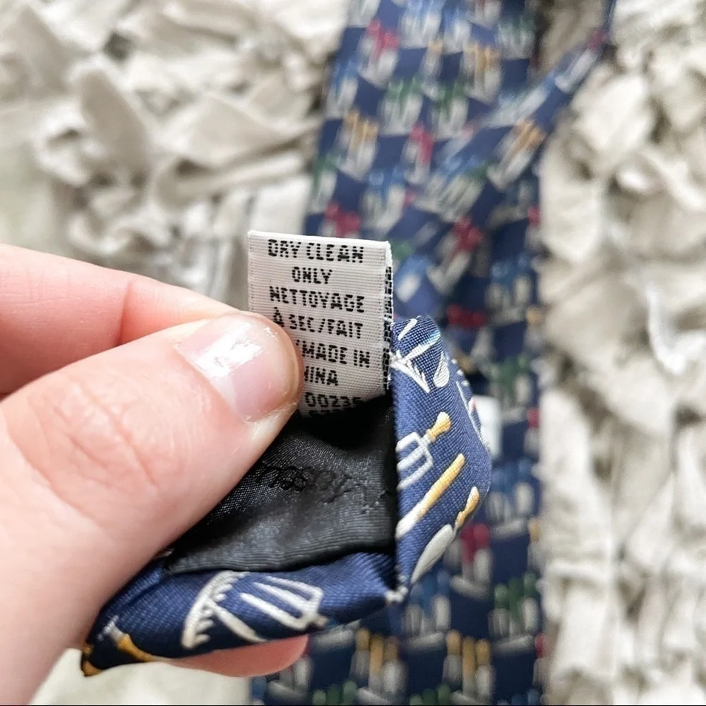 ✨The MET Garden Themed Silk Tie in Multicolor